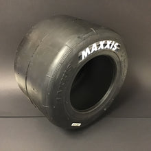 Load image into Gallery viewer, Maxxis Slick for Onewheel XR
